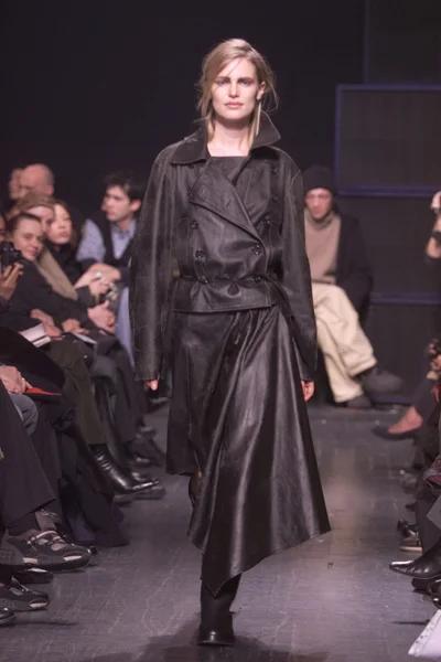 Look 1